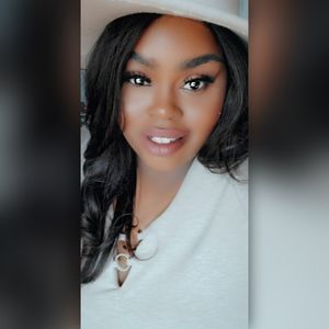 Meet your Posher, Tinisha